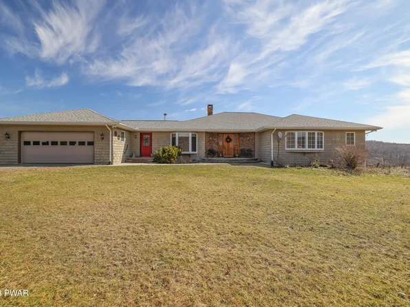 1532 Creamton Dr, Pleasant Mount, PA 18453