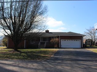 7101 Bonair Rd, Knoxville, TN 37918