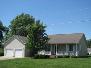 1206 Marion St, Carterville, IL 62918
