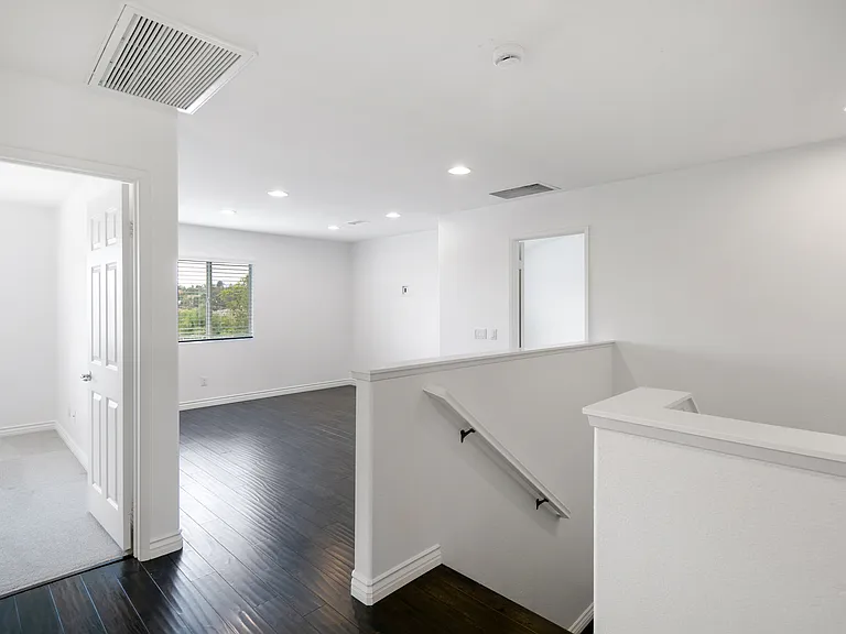 1358 Corte Bagalso — Photo 24