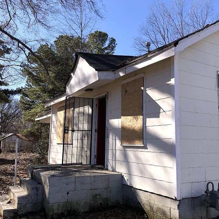 2nd image of 3629 Winston Dr