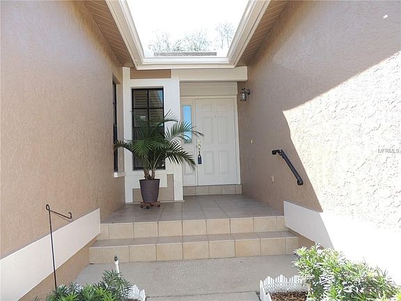 3rd image of 1050 Romano Ct NE