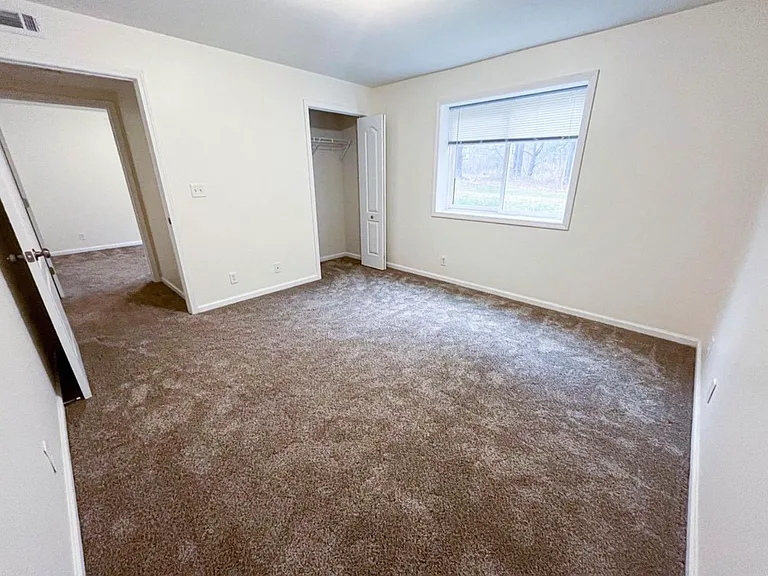 392 Troy Rd #1 — Photo 13