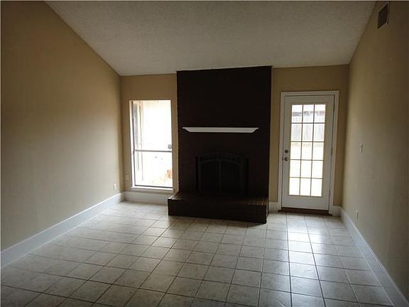 2nd image of 601 Buckboard Blvd