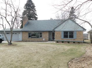601 N 119th St, Wauwatosa, WI 53226
