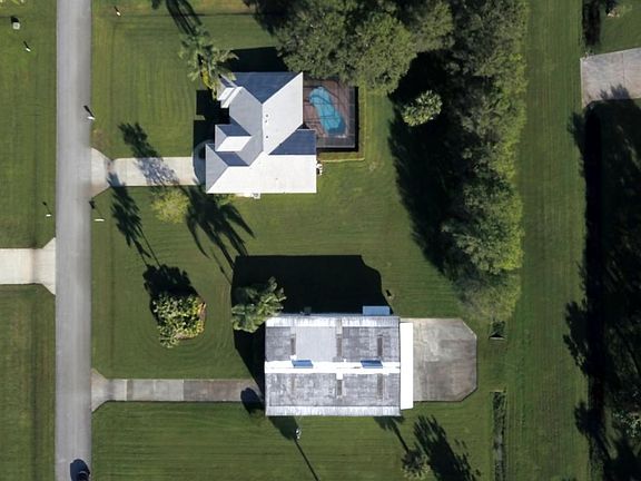 4th image of 18503 Kitty Hawk Ct