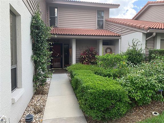 2nd image of 3821 Wilshire Cir W #28