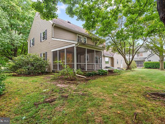 5th image of 1217 Fleetwood Dr