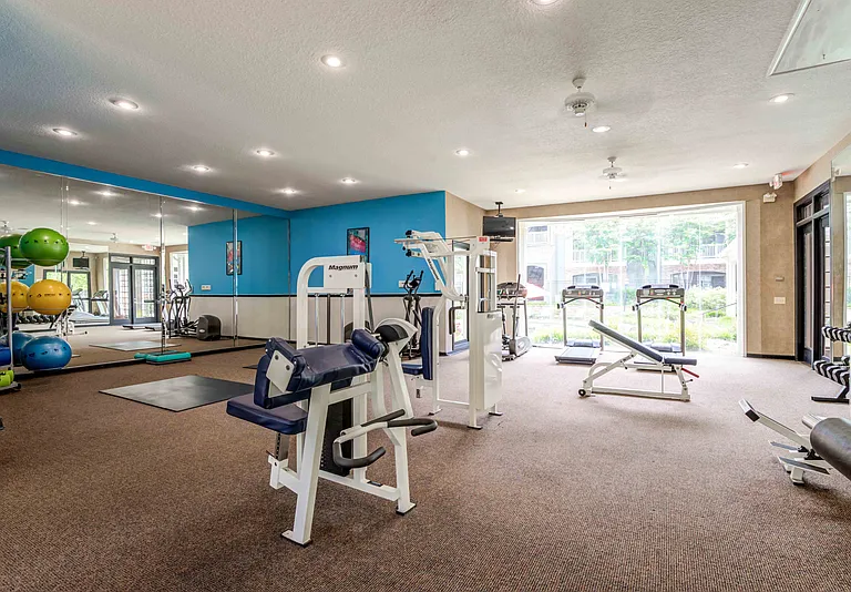 The Lodge at Mallard Creek Apartments — Photo 10