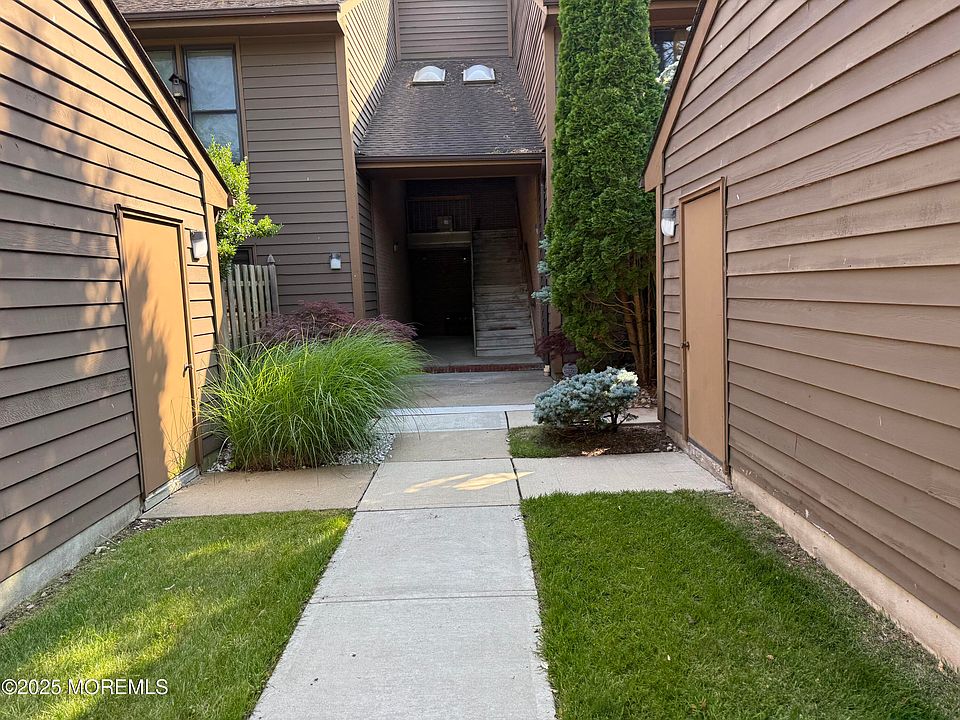 2nd image of 145 Maplewood Court #145