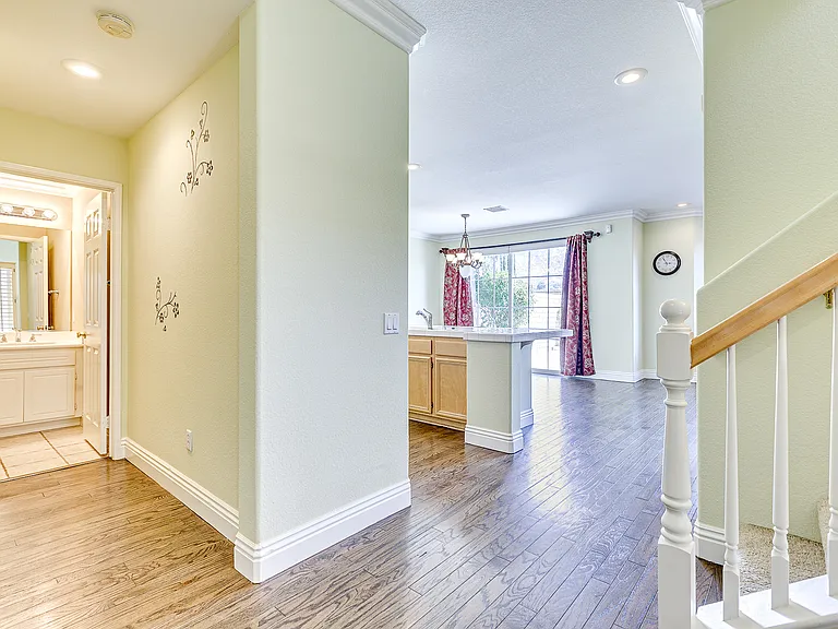 5960 Juniper Ct — Photo 2