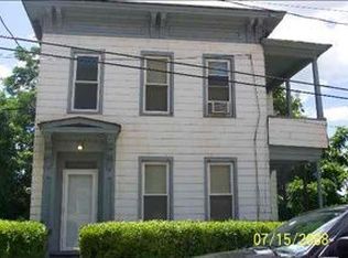63 Grove St, Amsterdam, NY 12010