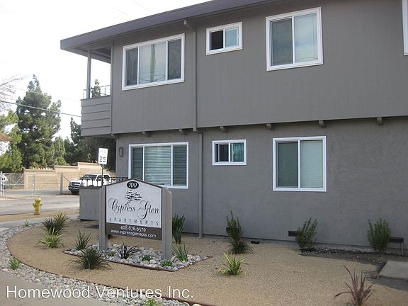 2nd image of 700 Race St APT 2