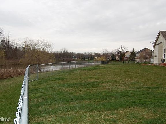 4th image of 6710 Summerdale Ct E