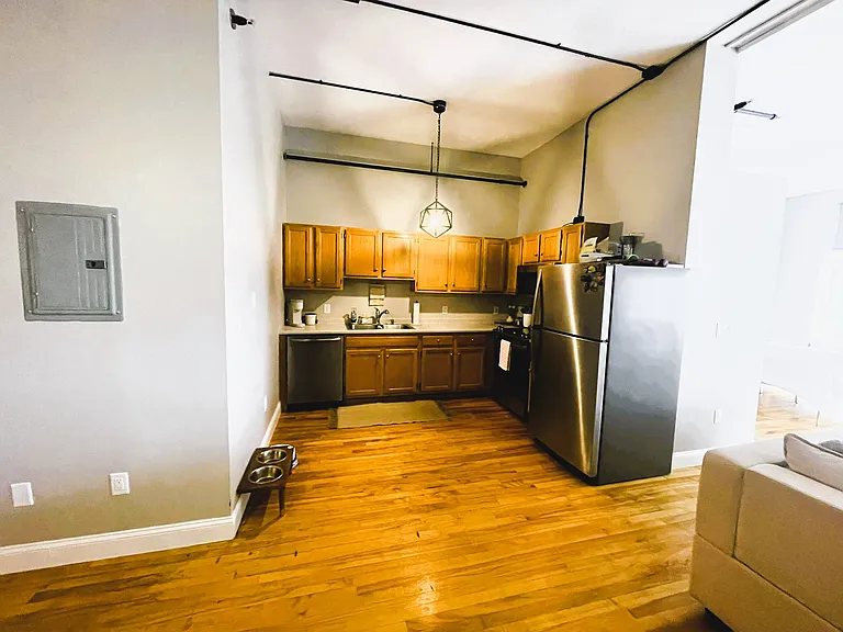 10 Franklin Ct #1 — Photo 4