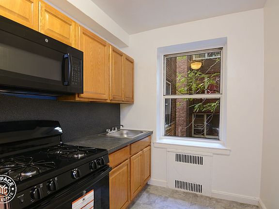 4th image of 383 E 17th St APT 3H