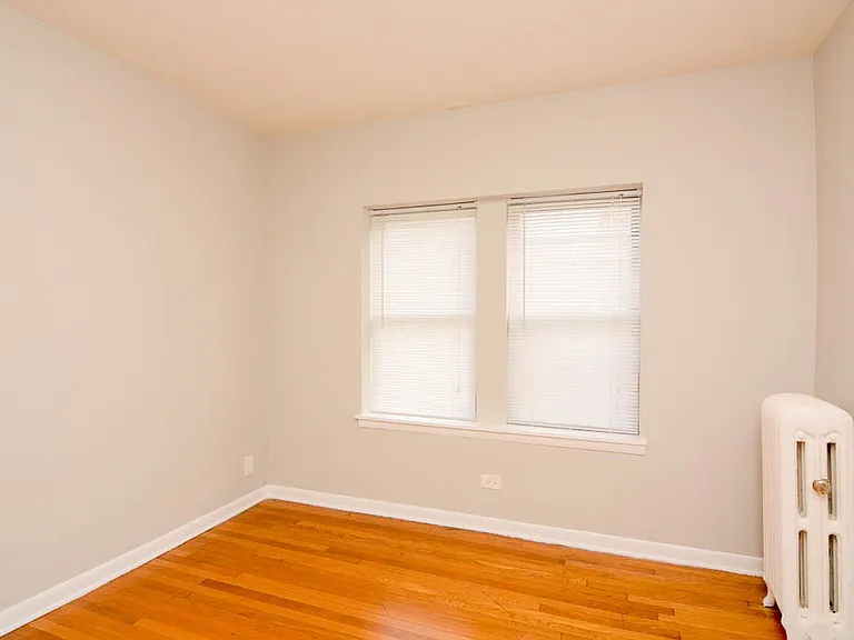 5736 N Winthrop Ave #413 — Photo 18