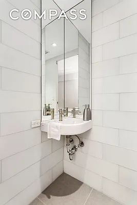 Sold by Compass | media 5