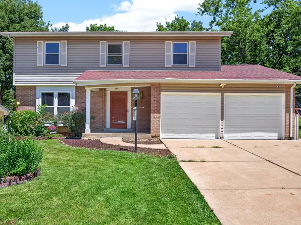 1141 Villaview Dr, Ballwin, MO 63021