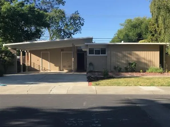 3712 Redwood Cir, Palo Alto, CA 94306