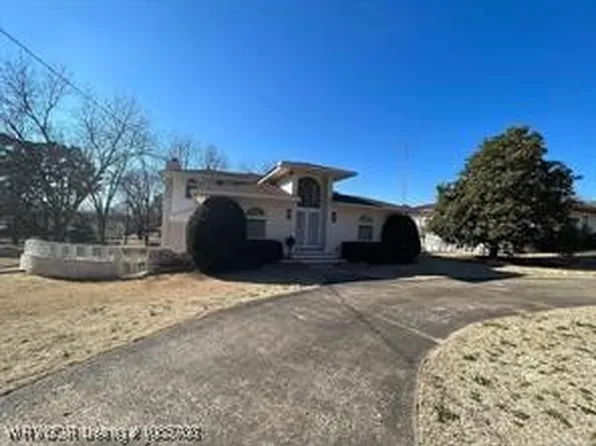 1309 Jamestown Dr, Tahlequah, OK 74464