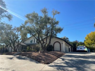 3285 Lindell Rd, Las Vegas, NV, 89146