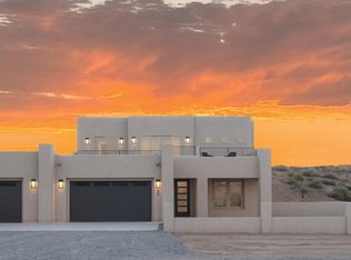 90 Camino De Claudio, Corrales, NM 87048