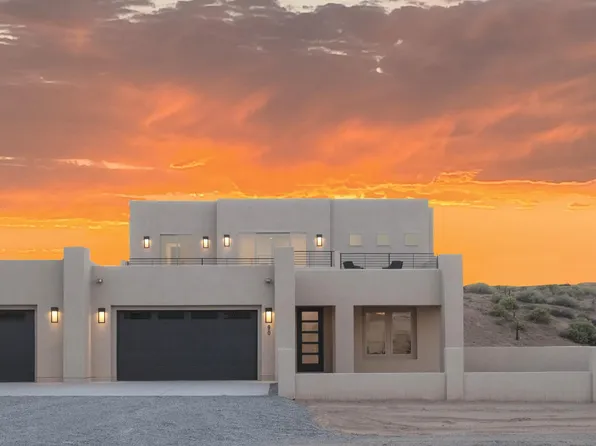 90 Camino De Claudio, Corrales, NM 87048