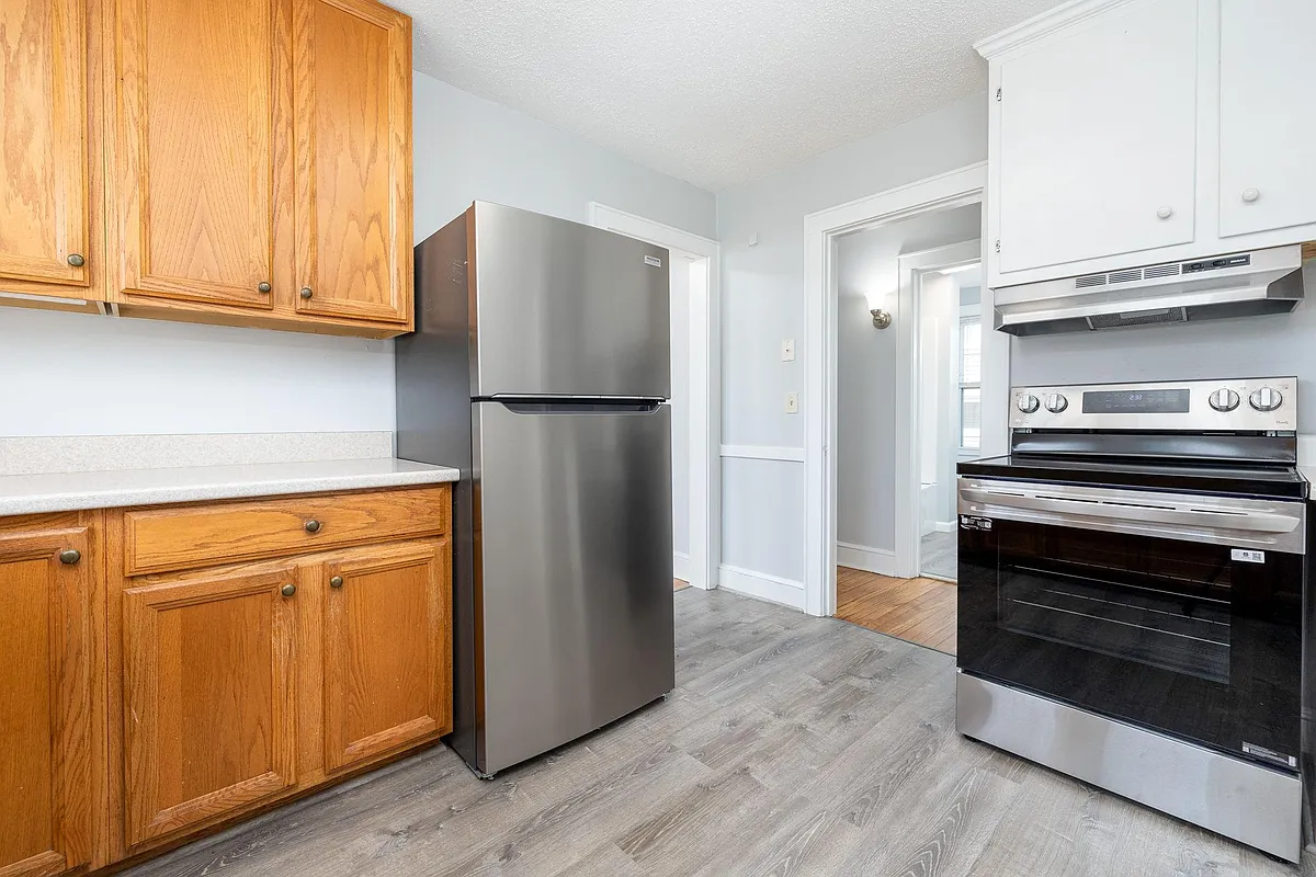 Building Photo - 971 Enfield St #1