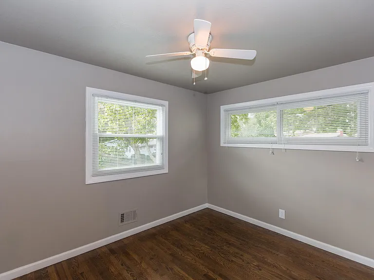 7001 NW Coronado St — Photo 23