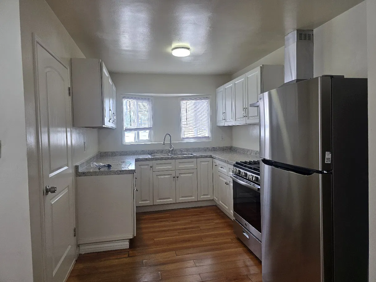 3 bed, 1468 sqft, $4,500 — Photo 4