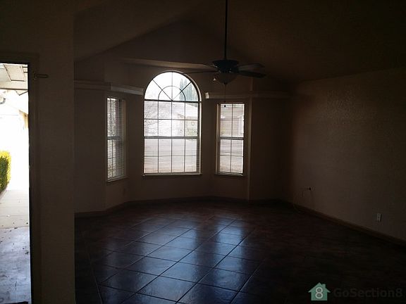 3rd image of 12024 Meadow Gate Dr