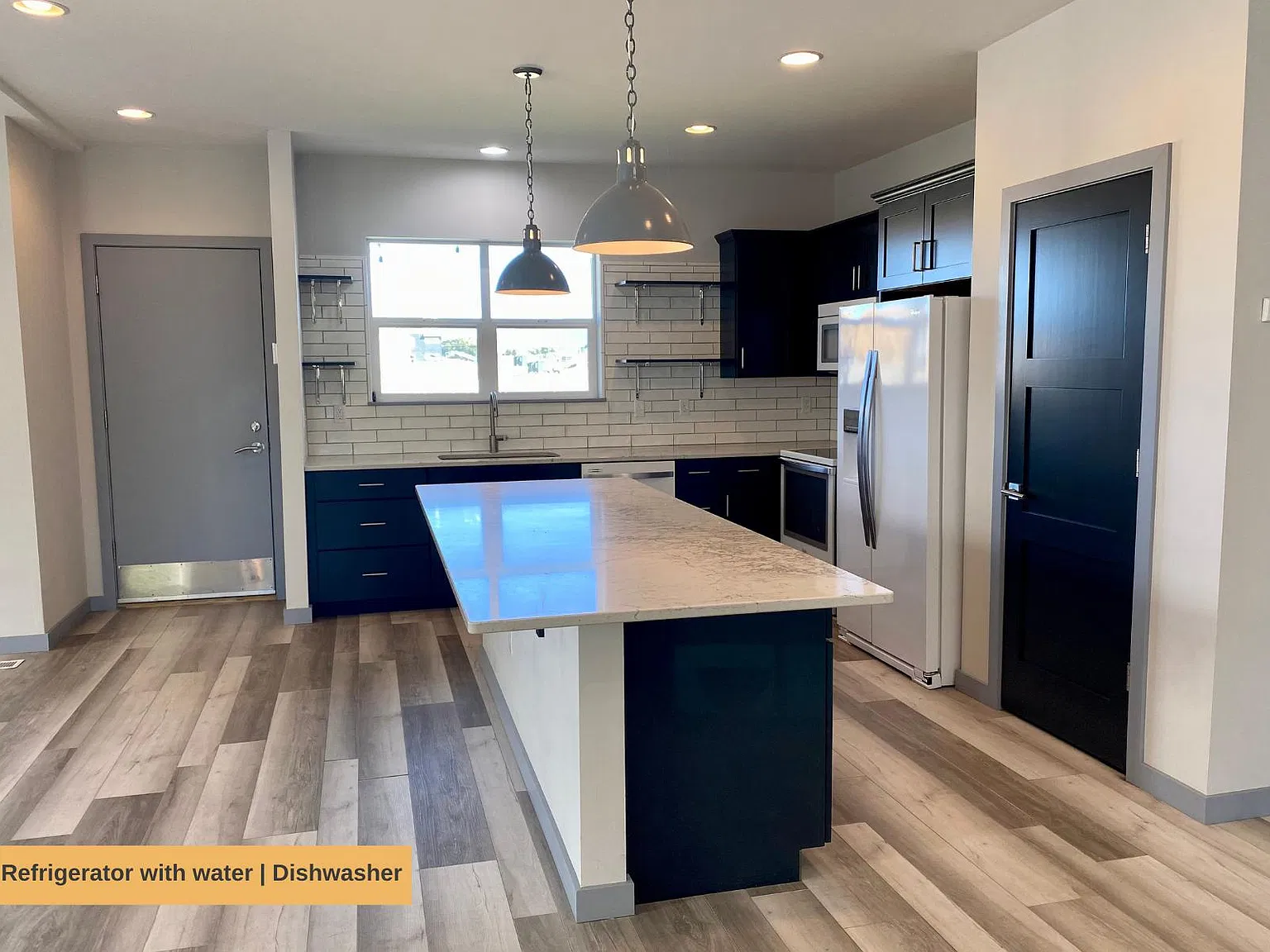 2 bed, 2.5 bath, 1784 sqft, $2,825 — Photo 3