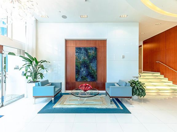 5th image of 2821 N Ocean Boulevard #304
