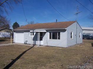 307 W Sanitary Rd, Abingdon, IL 61410