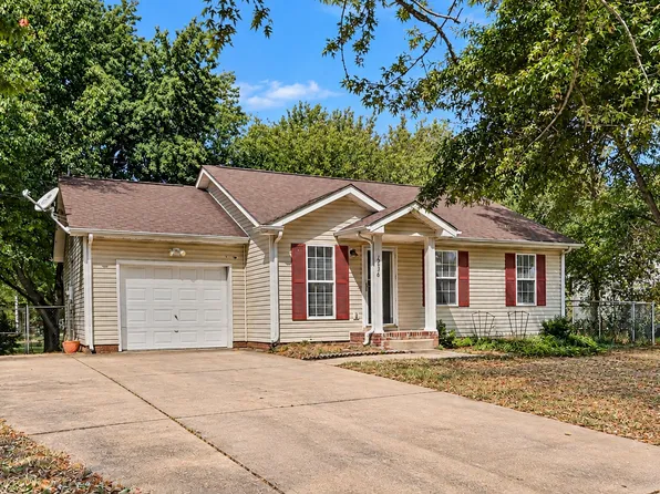 1036 Bush Ave, Oak Grove, KY 42262