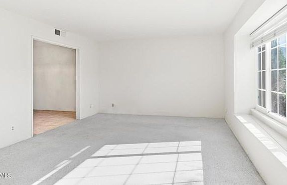 4th image of 8349 Hollister St
