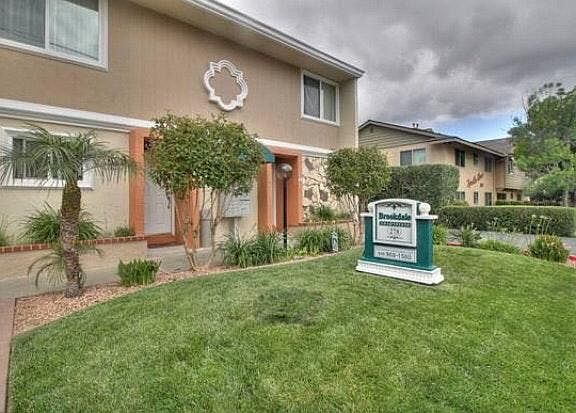 4th image of 278 Tyrella Ave APT 4