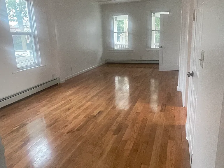 89 Franklin Ave #1 — Photo 5