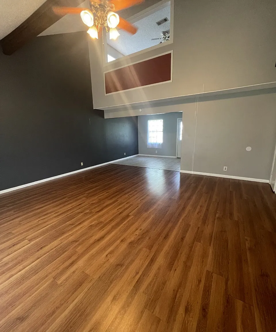 2 bed, 1.5 bath, $1,200 — Photo 2