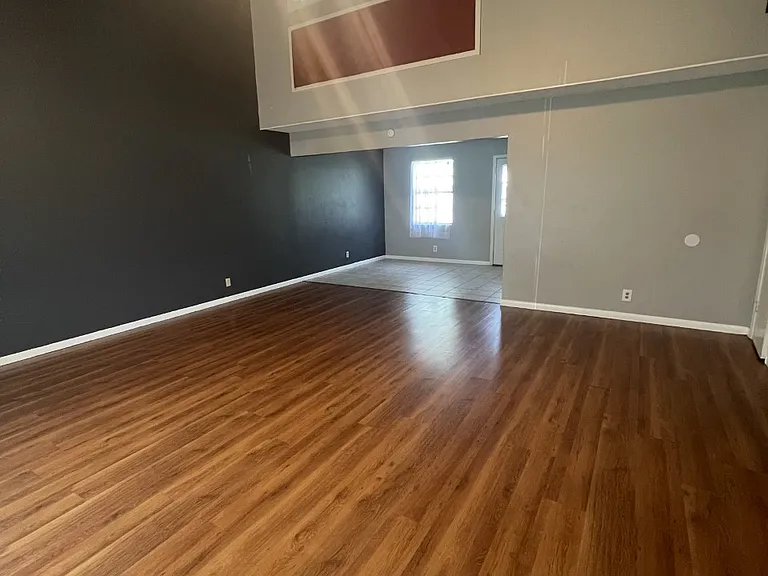 2721 Erwin St #2721 — Photo 2