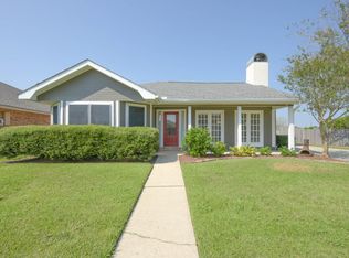109 Saint Benjamin Dr, Lafayette, LA 70506