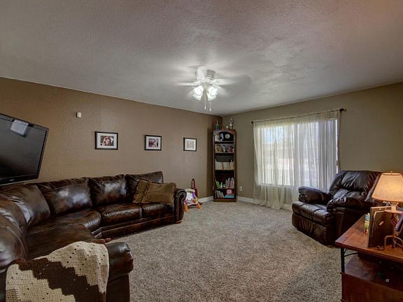 4th image of 5333 W Yucca St