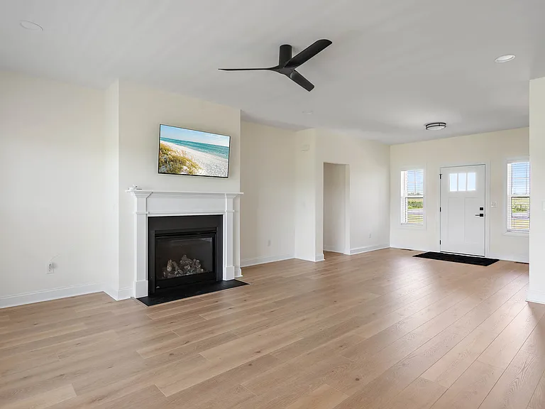 22388 Hummingbird Rd — Photo 5