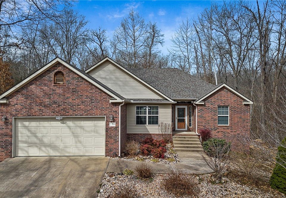 1st image of 7 Aycock Ln