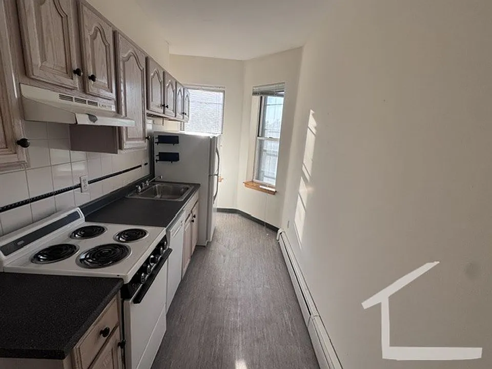 222 Chestnut Hill Ave #3
