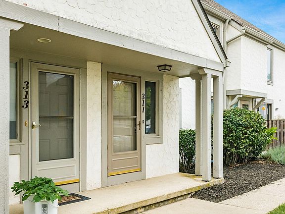 3rd image of 311 Saint Andrews Dr