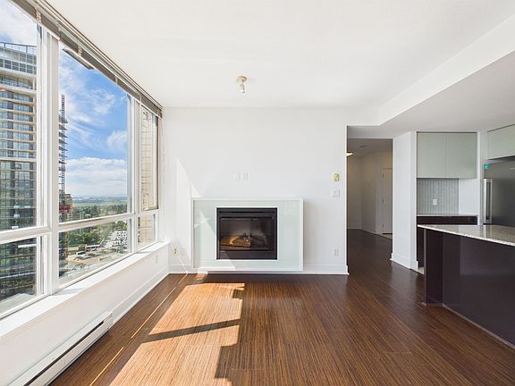 4th image of 4808 Hazel St #3106