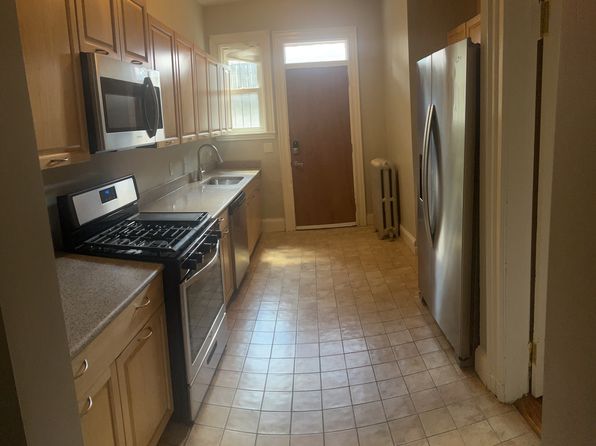 40 Schuyler St #1R