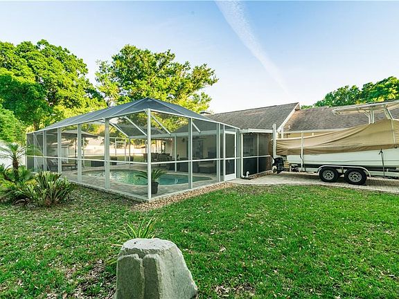 5th image of 22411 Stillwood Dr